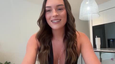 ParisBabyxox online show from 09-14-25, 12:43