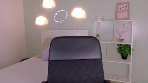 PARIS online show from 11-29-25, 08:34