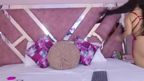 parisrose__ online show from 05-30-26, 07:33
