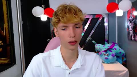 park_jimin1 online show from 09-23-25, 12:08