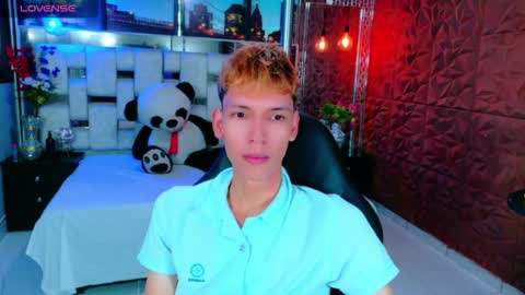 park_jimin1 online show from 11-22-25, 12:15