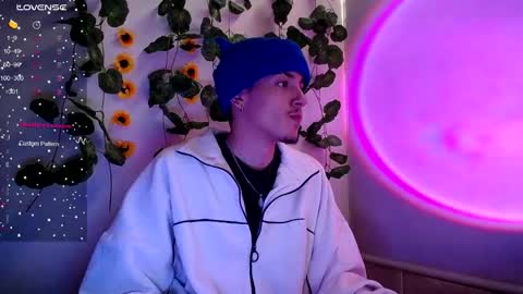 Snapshot of parker_222 chatting on 09-28-25, 09:42 parker_222 online show from 09-28-25, 09:42