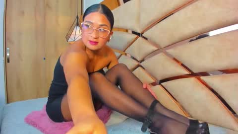 Snapshot of parkerthompson chatting on 12-17-25, 07:09 PARKER online show from 12-17-25, 07:09