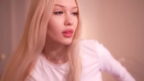 Sofi online show from 11-22-25, 12:04