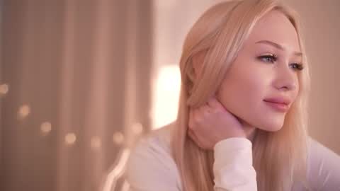 Sofi online show from 11-24-25, 12:49