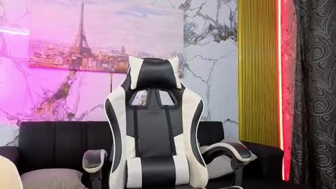 party_with_medellin23 online show from 04-10-26, 09:52