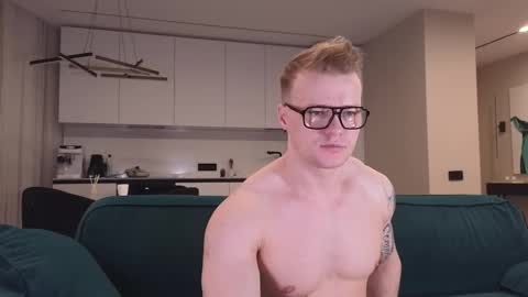 Pashka online show from 03-06-25, 06:08