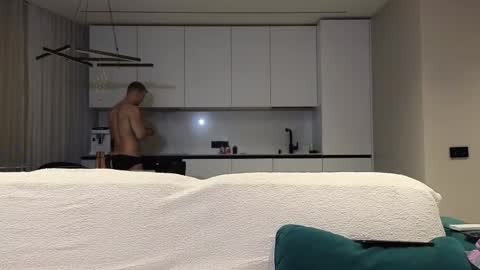 Pashka online show from 02-17-26, 06:21