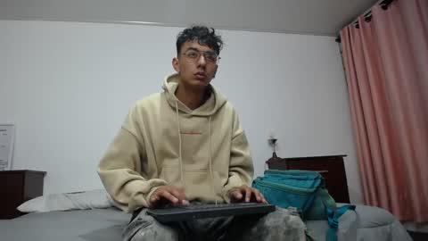 pasionados online show from 10-12-25, 03:16
