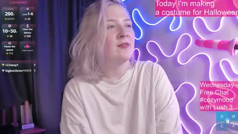 LunaAlan online show from 10-16-25, 04:24