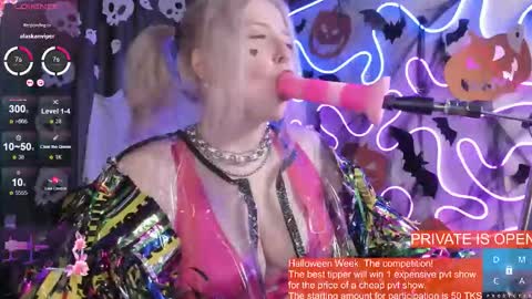 LunaAlan online show from 10-31-25, 05:19