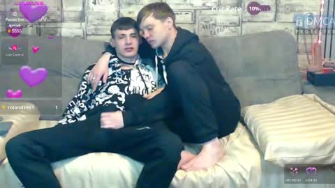 Snapshot of passionate_bonds chatting on 04-30-26, 03:13 Max tall dark-haired guy with tattoos and Phil blond-haired online show from 04-30-26, 03:13