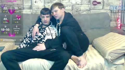 Snapshot of passionate_bonds chatting on 05-02-26, 04:06 Max tall dark-haired guy with tattoos and Phil blond-haired online show from 05-02-26, 04:06