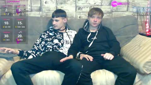 Snapshot of passionate_bonds chatting on 05-12-26, 02:30 Max tall dark-haired guy with tattoos and Phil blond-haired online show from 05-12-26, 02:30