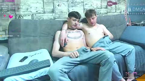Snapshot of passionate_bonds chatting on 06-03-26, 01:19 Max tall dark-haired guy with tattoos and Phil blond-haired online show from 06-03-26, 01:19