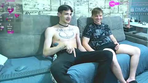 Snapshot of passionate_bonds chatting on 06-18-26, 02:01 Max tall dark-haired guy with tattoos and Phil blond-haired online show from 06-18-26, 02:01