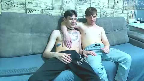 Snapshot of passionate_bonds chatting on 06-19-26, 02:16 Max tall dark-haired guy with tattoos and Phil blond-haired online show from 06-19-26, 02:16