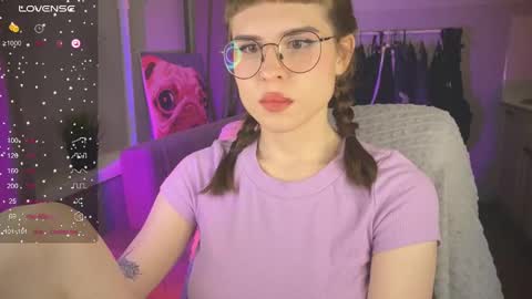 Snapshot of passiondesire_ chatting on 01-09-25, 08:33 Zoe online show from 01-09-25, 08:33