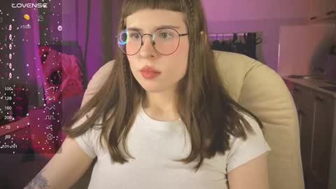 Snapshot of passiondesire_ chatting on 01-18-25, 08:19 Zoe online show from 01-18-25, 08:19