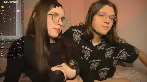 Snapshot of passiondesire_ chatting on 09-13-25, 08:03 Zoe online show from 09-13-25, 08:03