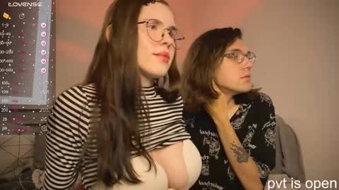 Snapshot of passiondesire_ chatting on 09-14-25, 08:02 Zoe online show from 09-14-25, 08:02