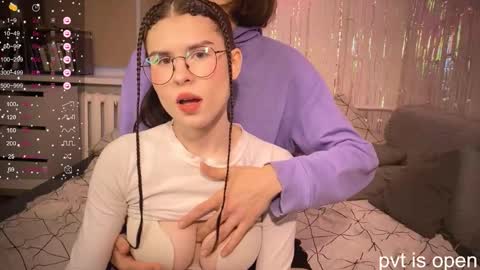 Snapshot of passiondesire_ chatting on 03-04-26, 03:40 Zoe online show from 03-04-26, 03:40