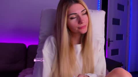 Snapshot of passionkc chatting on 12-14-25, 08:35 passionkc online show from 12-14-25, 08:35