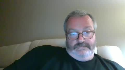 passporttraveler1 online show from 09-21-25, 12:56