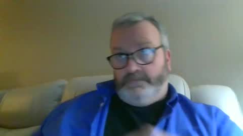 passporttraveler1 online show from 02-13-26, 02:40