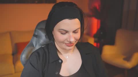 Snapshot of patricia_bennett chatting on 11-07-25, 08:42 Patricia online show from 11-07-25, 08:42