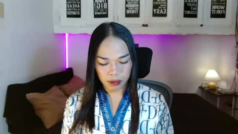 Hi Patricia here Follow me online show from 07-26-26, 02:53