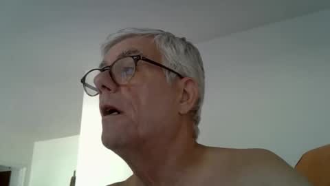 patrick5275 online show from 09-12-25, 08:14