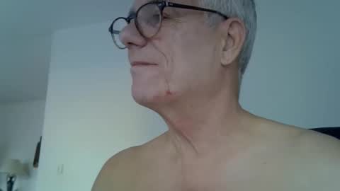 patrick5275 online show from 10-05-25, 06:23