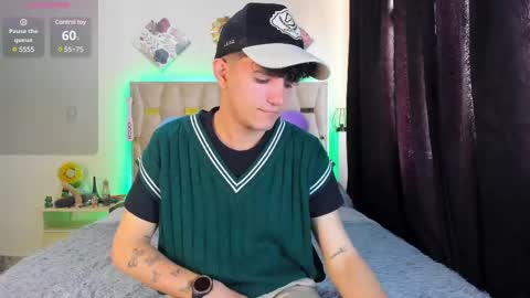 Snapshot of patrick_sanzz chatting on 03-11-25, 12:39 patrick online show from 03-11-25, 12:39