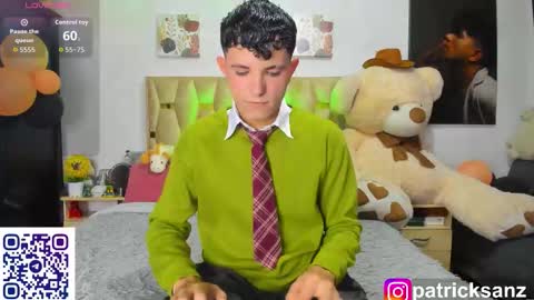 Snapshot of patrick_sanzz chatting on 10-14-25, 03:29 patrick online show from 10-14-25, 03:29