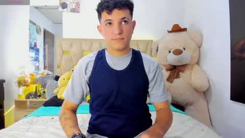 Snapshot of patrick_sanzzz chatting on 05-31-26, 10:33 Patrick online show from 05-31-26, 10:33