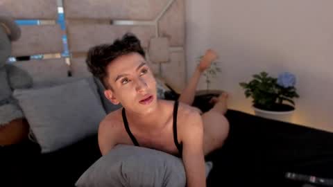 Snapshot of patrik_12 chatting on 05-01-26, 10:25 patrik online show from 05-01-26, 10:25