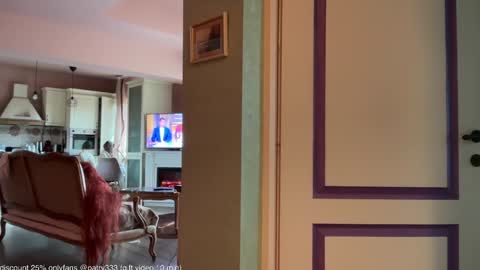 Snapshot of patry333 chatting on 11-06-25, 07:09 Andreea online show from 11-06-25, 07:09