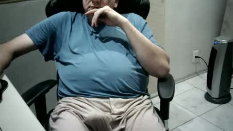 Snapshot of pattrom chatting on 05-28-26, 01:58 Patrom online show from 05-28-26, 01:58