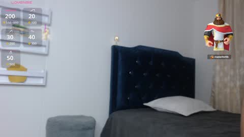 Paulina        online show from 01-30-25, 01:11