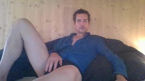 Snapshot of paueriwan chatting on 11-13-25, 08:46 paueriwan online show from 11-13-25, 08:46