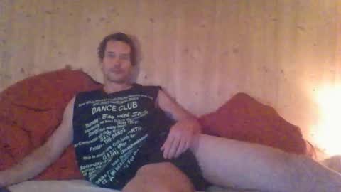 Snapshot of paueriwan chatting on 11-26-25, 08:26 paueriwan online show from 11-26-25, 08:26