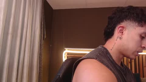 Paul online show from 10-23-25, 01:21