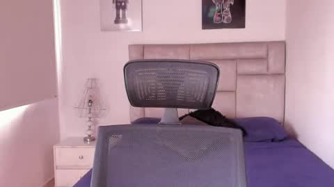 PAUL ROGER online show from 06-19-26, 06:56