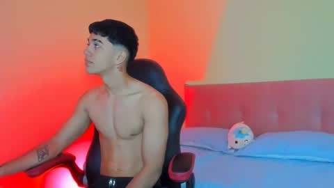 paul_sexycock online show from 02-07-25, 03:30