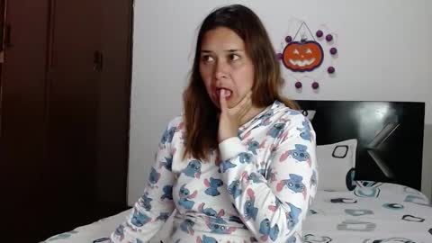 PAULA online show from 11-13-25, 04:00