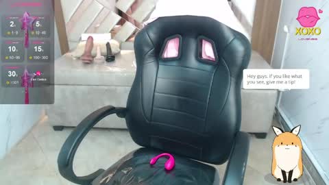 Snapshot of paula_b_ chatting on 04-28-26, 12:43 Paula online show from 04-28-26, 12:43