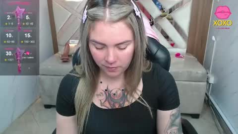 Snapshot of paula_b_ chatting on 05-06-26, 12:54 Paula online show from 05-06-26, 12:54