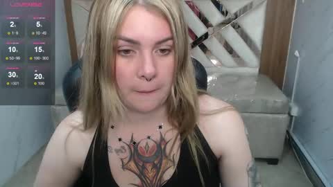 Snapshot of paula_b_ chatting on 05-11-26, 12:44 Paula online show from 05-11-26, 12:44
