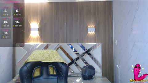 Snapshot of paula_b_ chatting on 06-03-26, 01:03 Paula online show from 06-03-26, 01:03